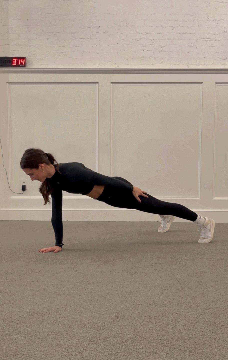 single arm plank 10.10